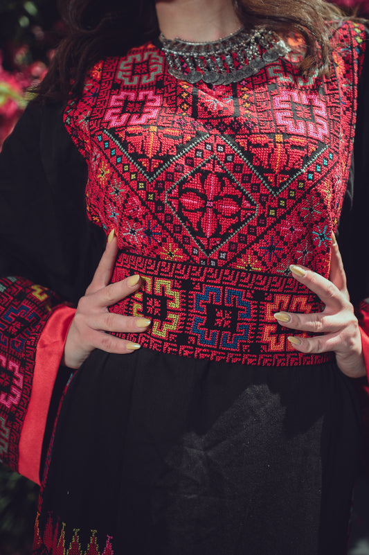 Thobe with "Khaymet El Basha" Hand Embroidery