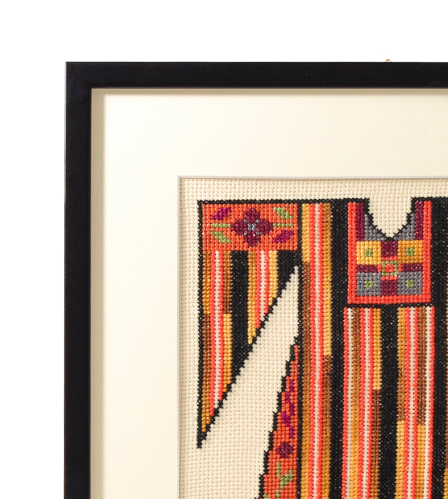 Thobe Embroidered Frame