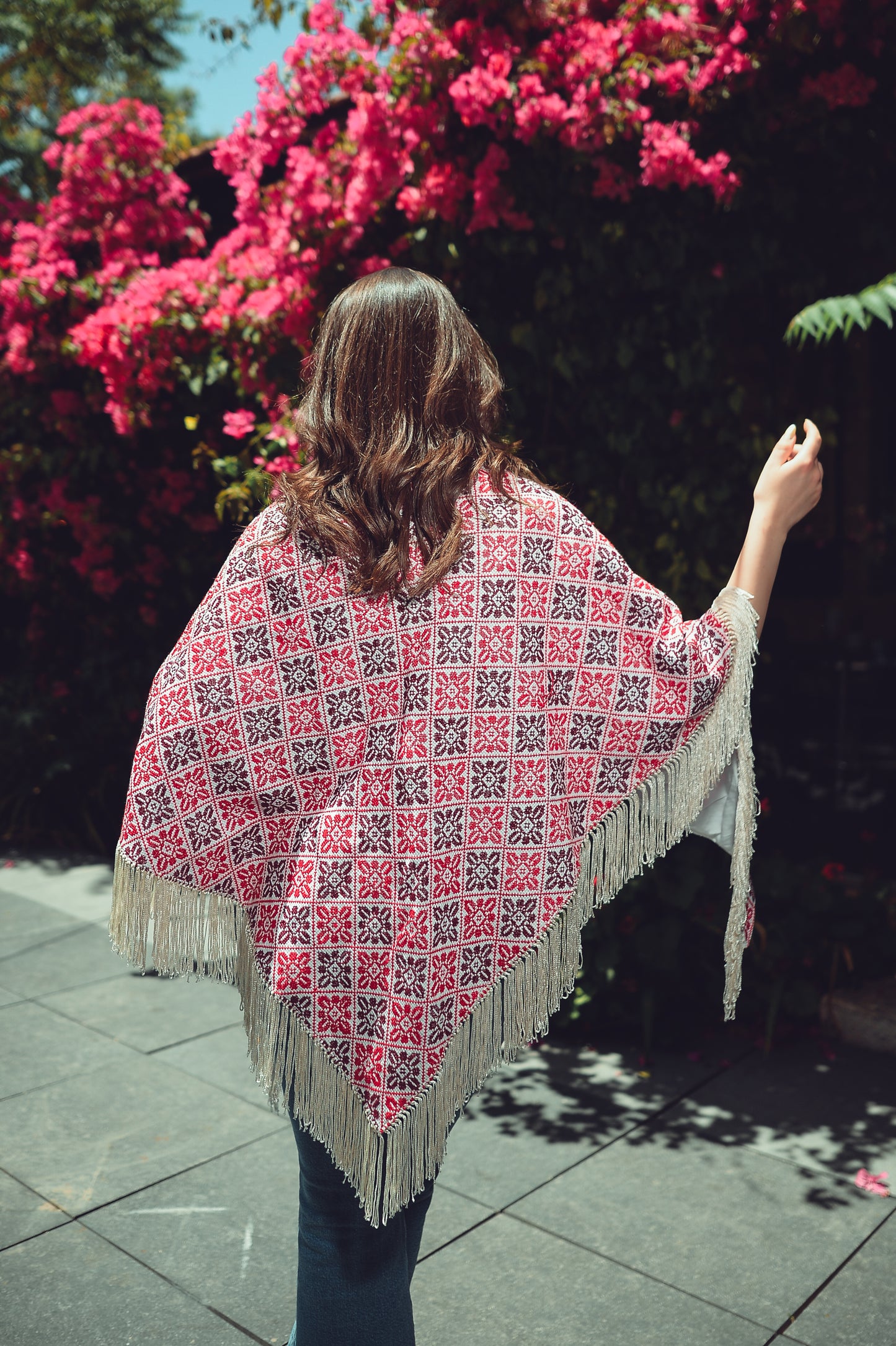 White Triangular Shawl – Aida (Etamine) Fabric with Hand Embroidery