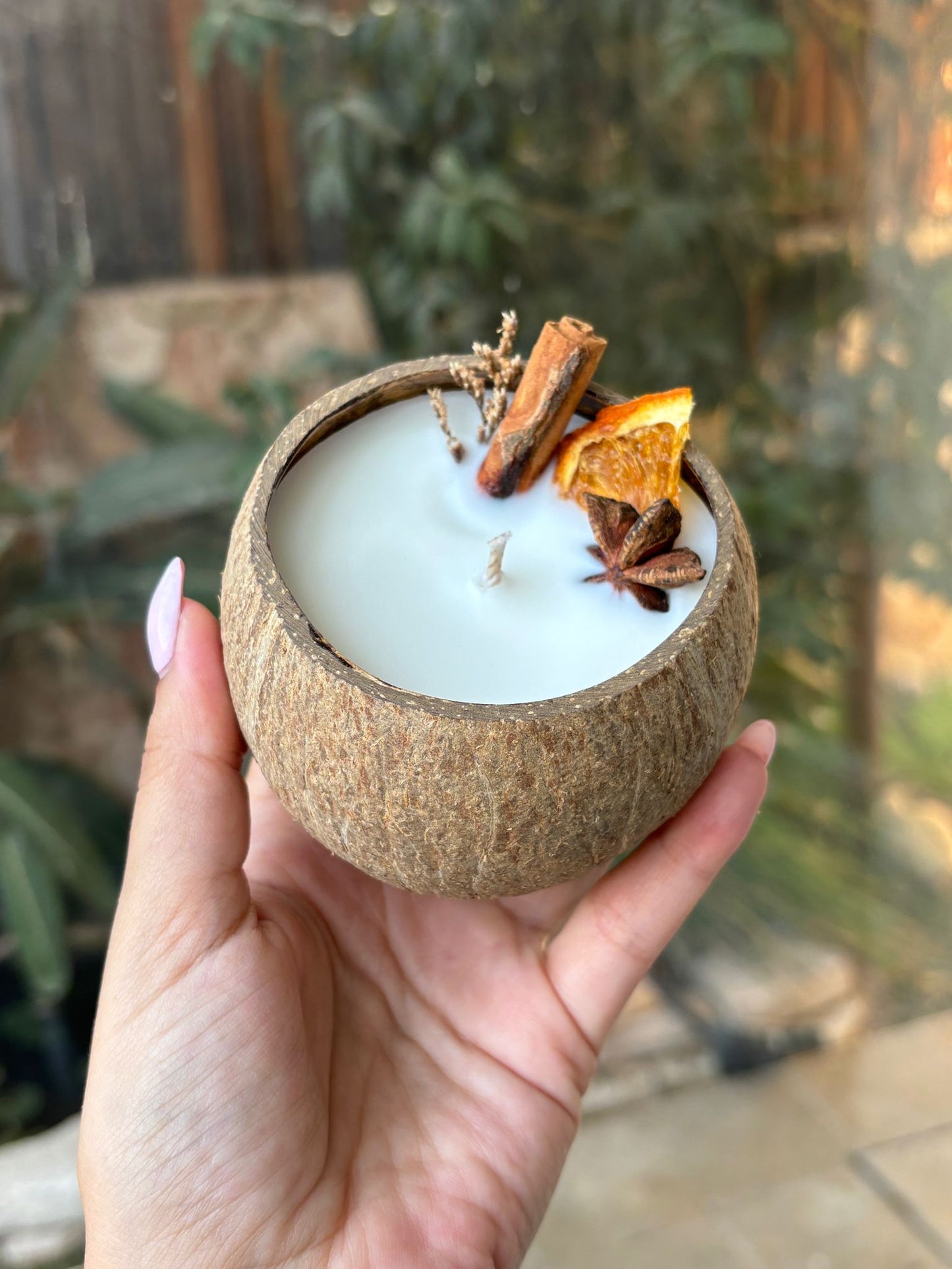 Aromatic Coconut Candle